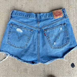 Women’s Levi’s 501 Buttonfly Denim Shorts Size 30